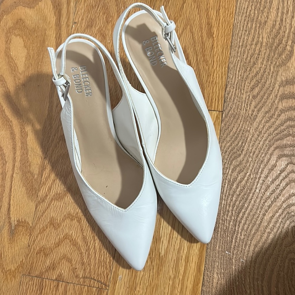 White Bleeker & Bond stiletto sling back size 7.5